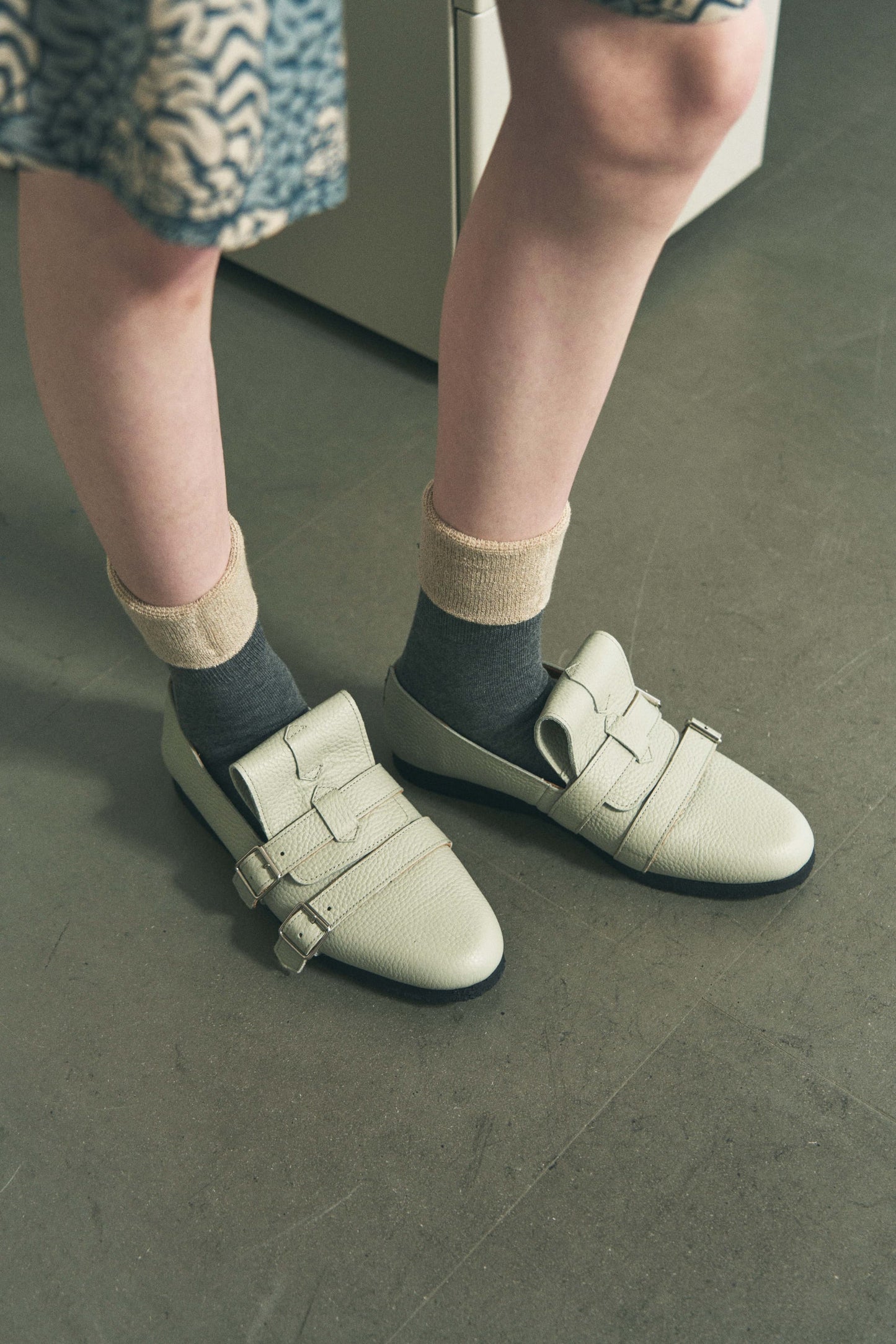 BELT SHOES WHITE BEIGE