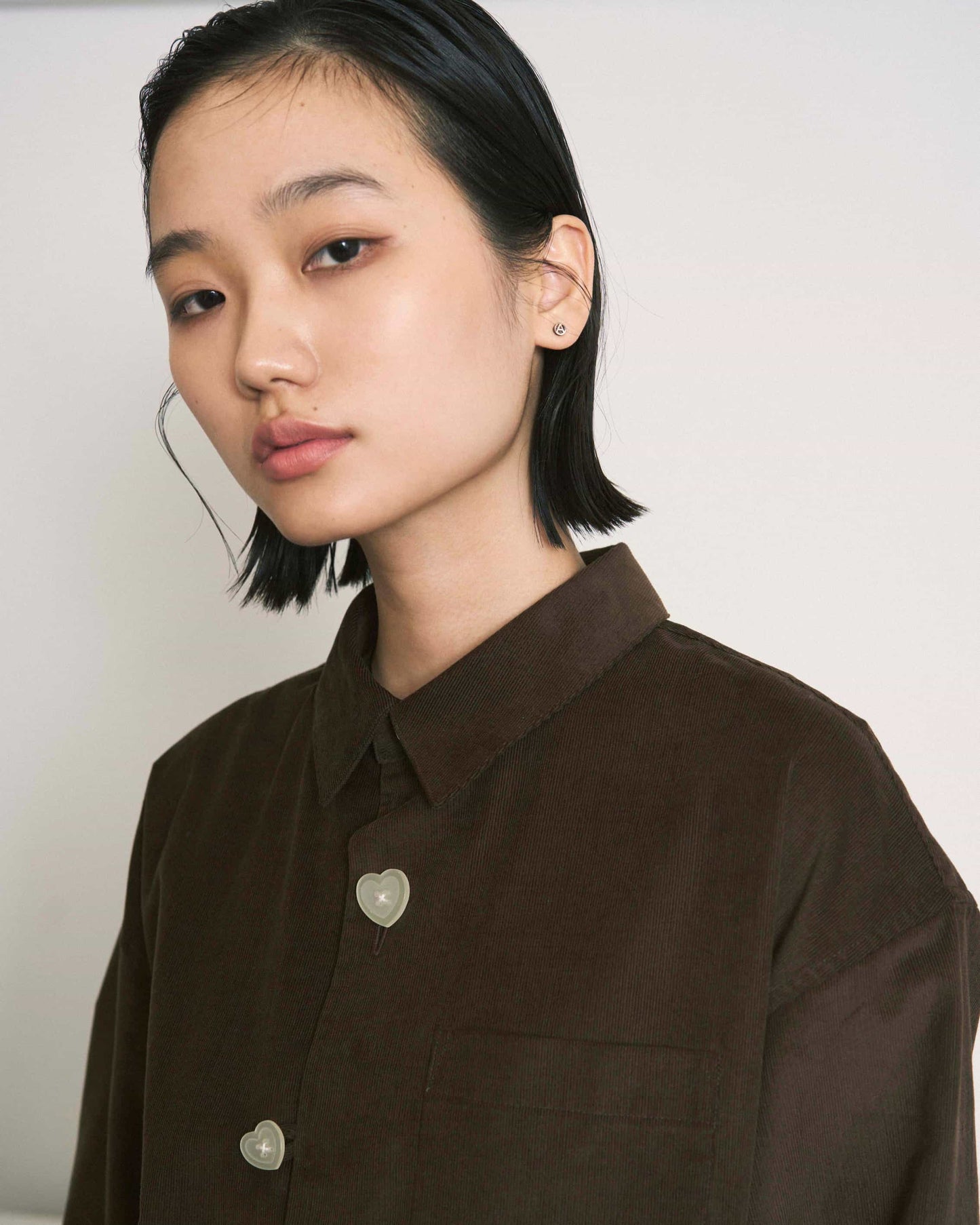 FLOATING HEART CORD SHIRT BROWN
