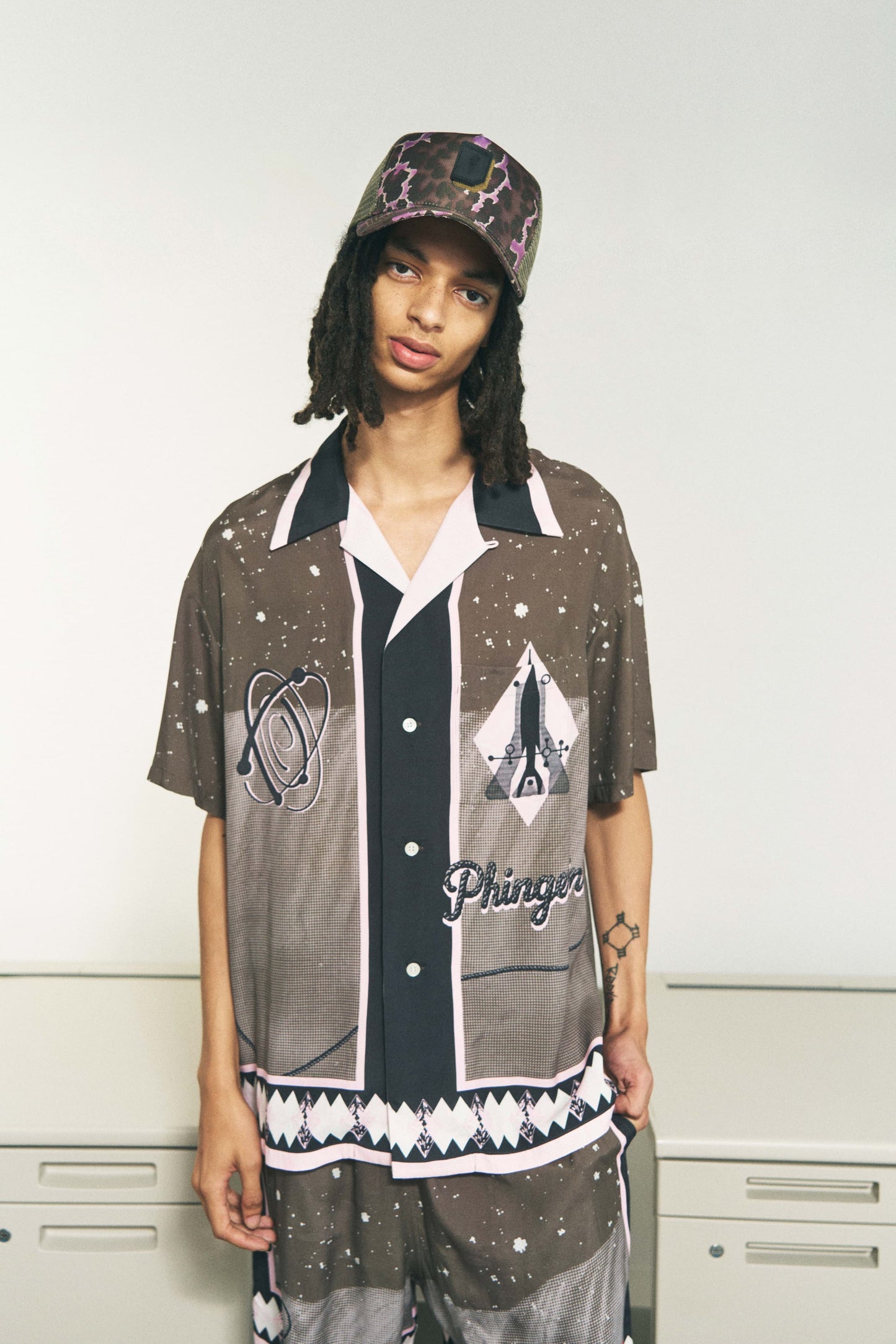 SUMMER SHIRT SPACE