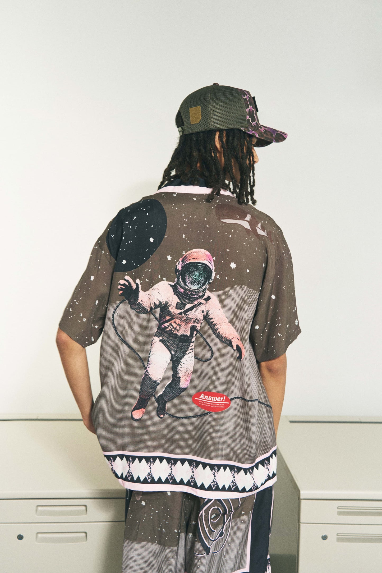 SUMMER SHIRT SPACE