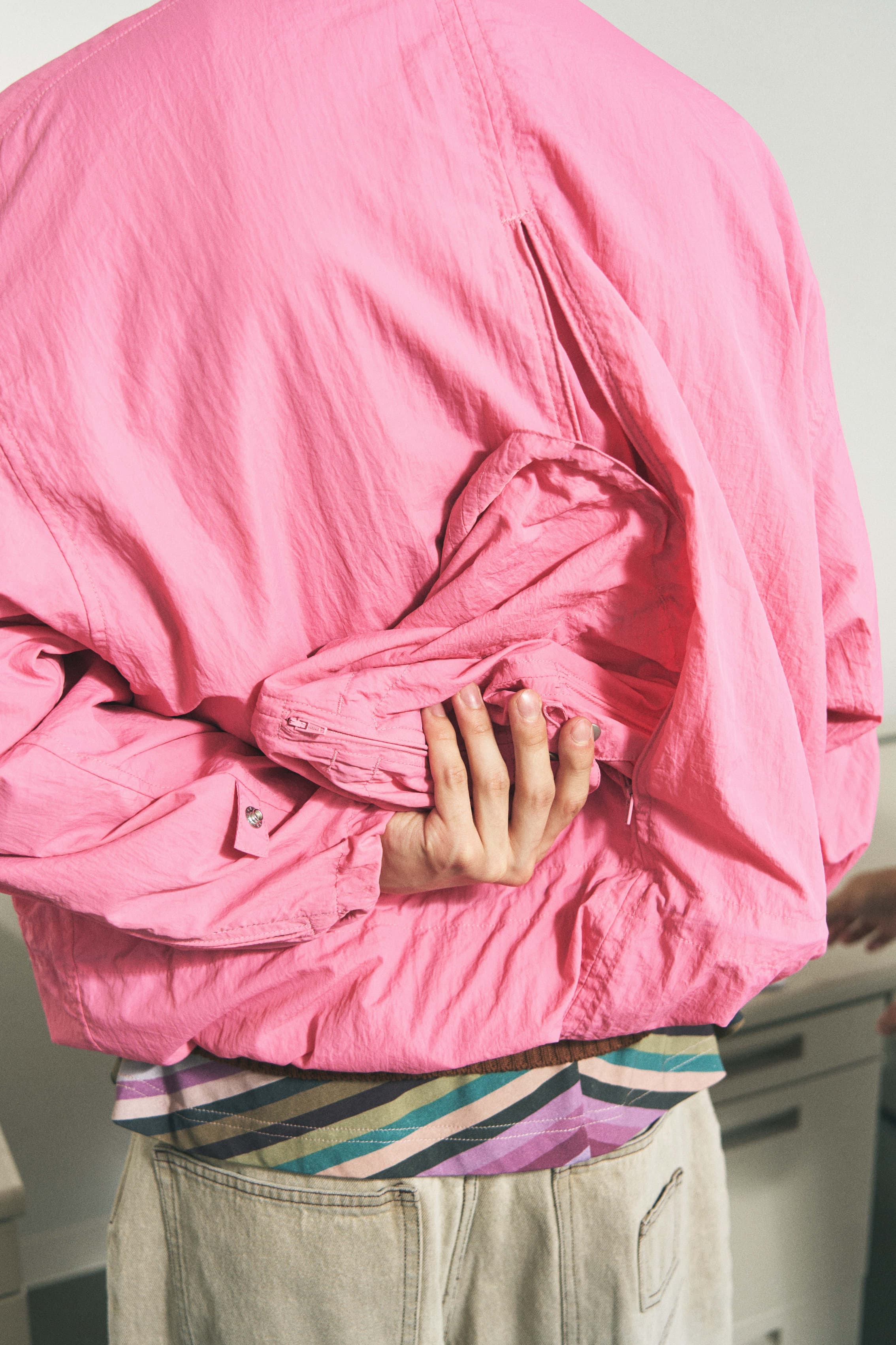 ナイロン ピンク ジャンパー CRUSHED NYLON FULL PACK JACKET PINK – PHINGERIN
