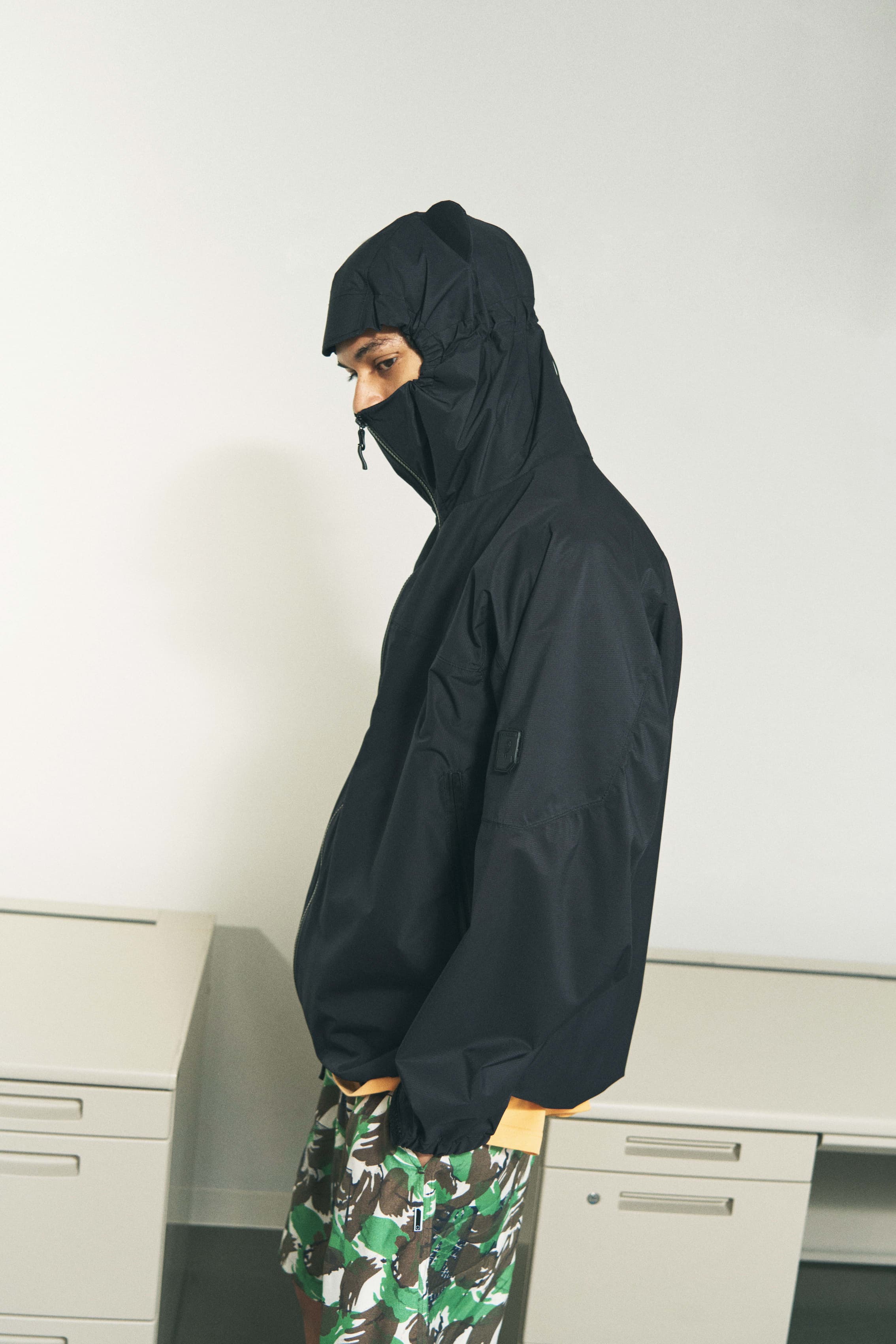 CUMALICE SHELL JACKET RESMILDIV BLACK – PHINGERIN