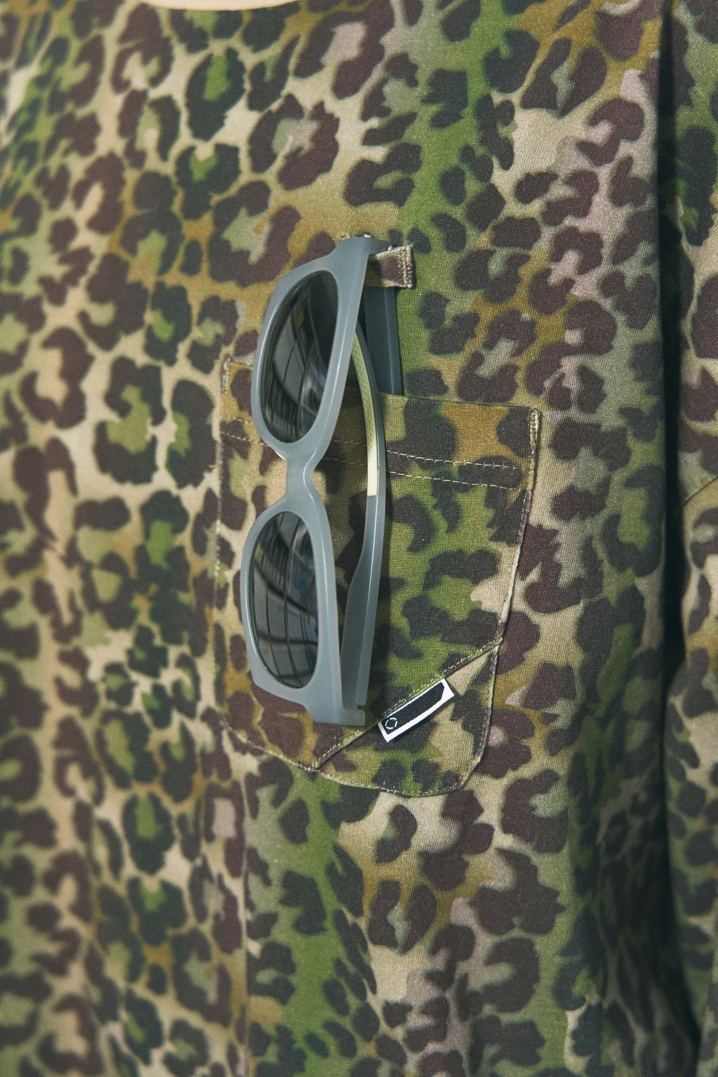 OPTICAL LOOP LS T-SHIRT LEOPARD