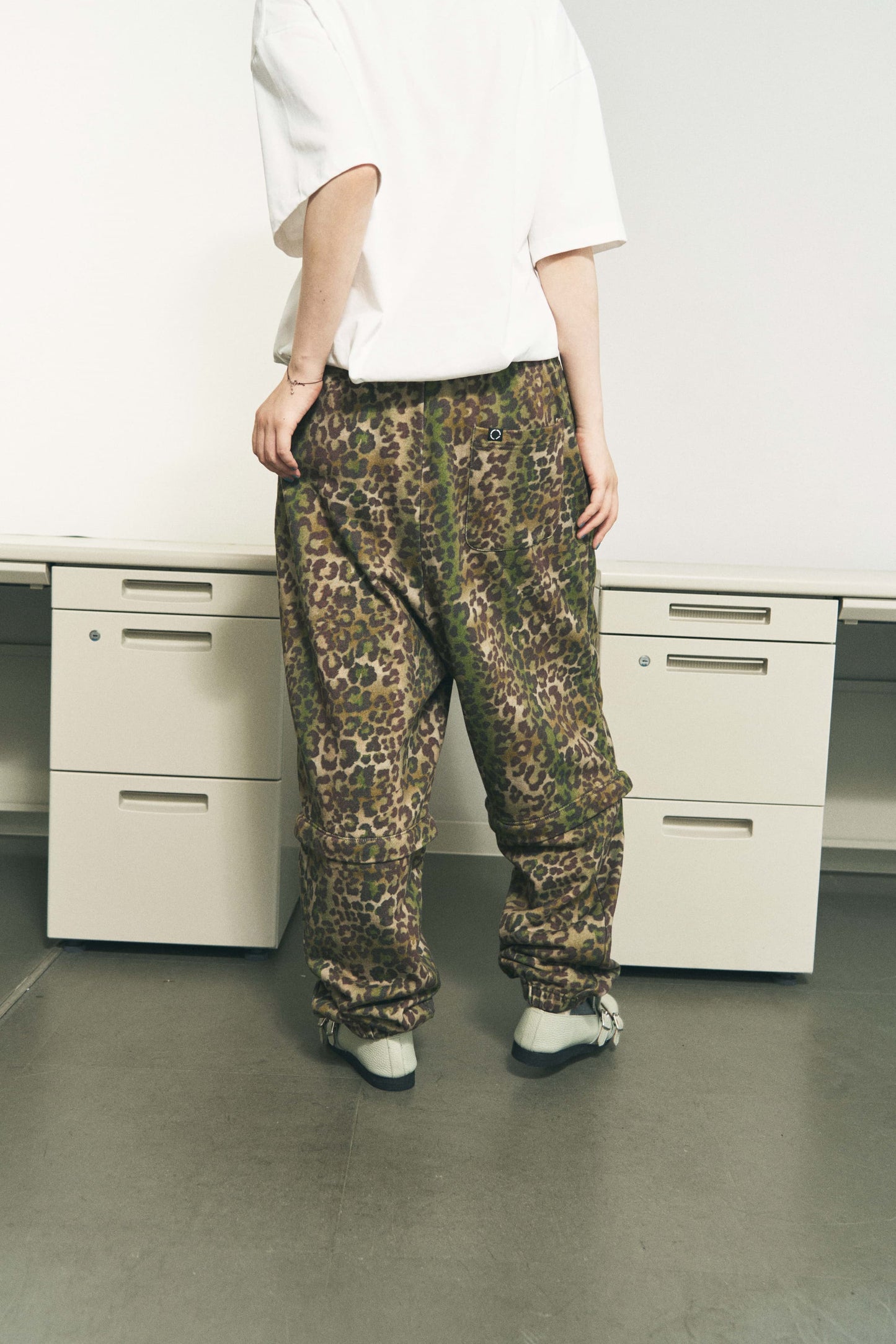 CONVERTIBLE SWEATPANTS LEOPARD