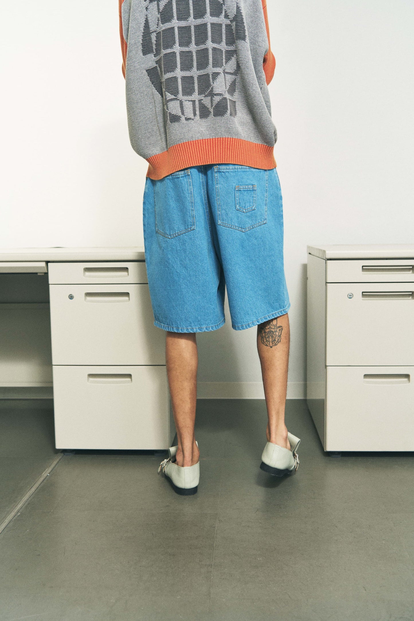 6 POCKET DENIM SHORTS BLACK