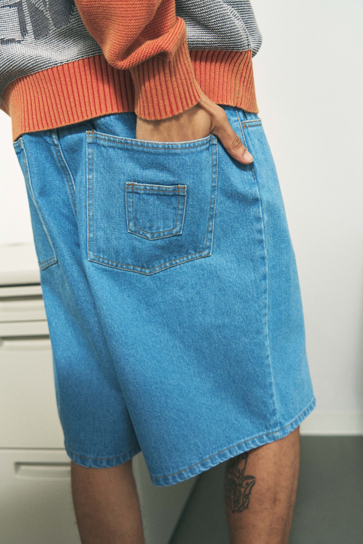 6 POCKET DENIM SHORTS BLACK