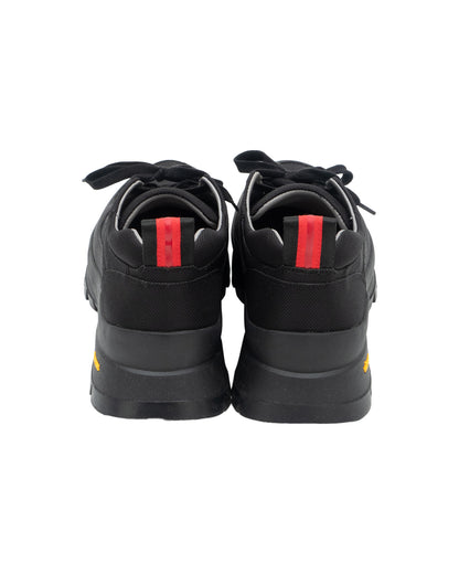 TOWN HIKER BLACK