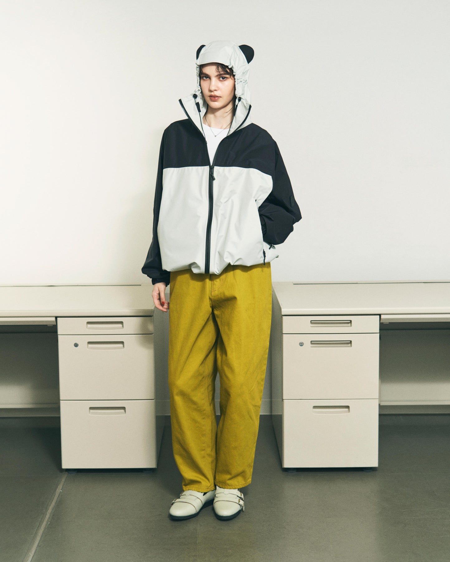 6 POCKET JEANS COLOR RED