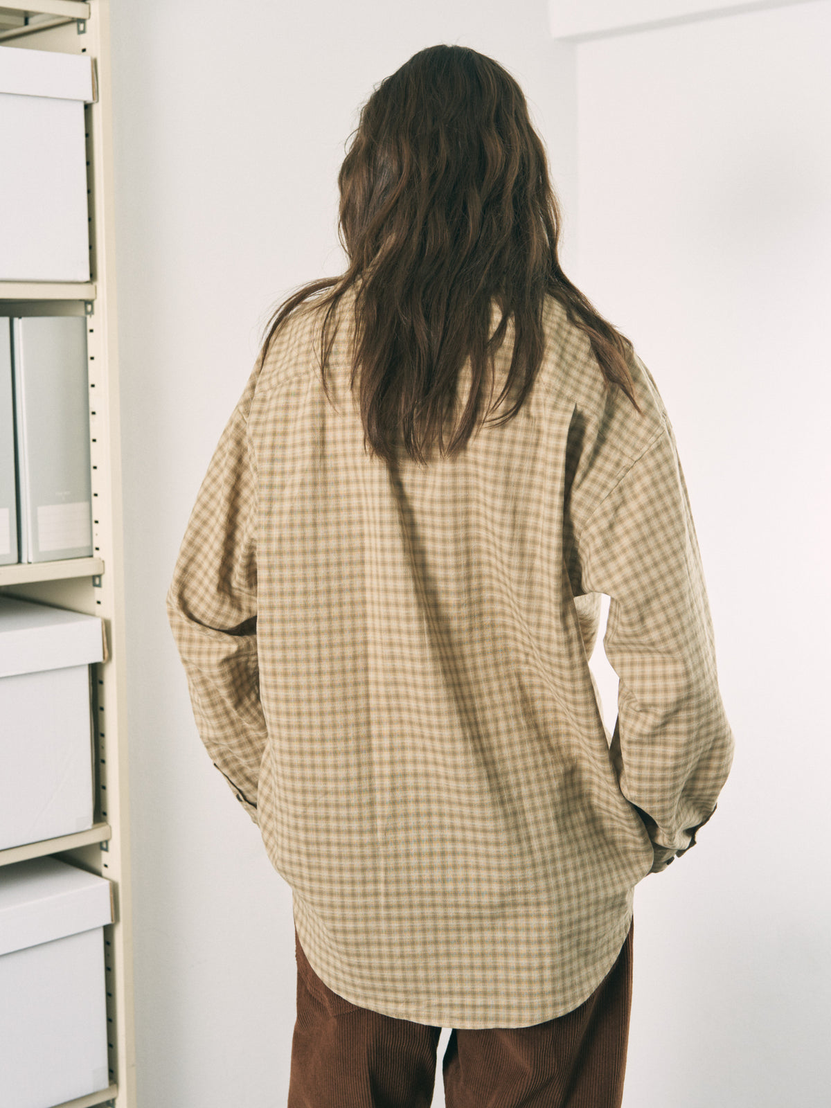 FLOATING HEART SHIRT CHECK BEIGE