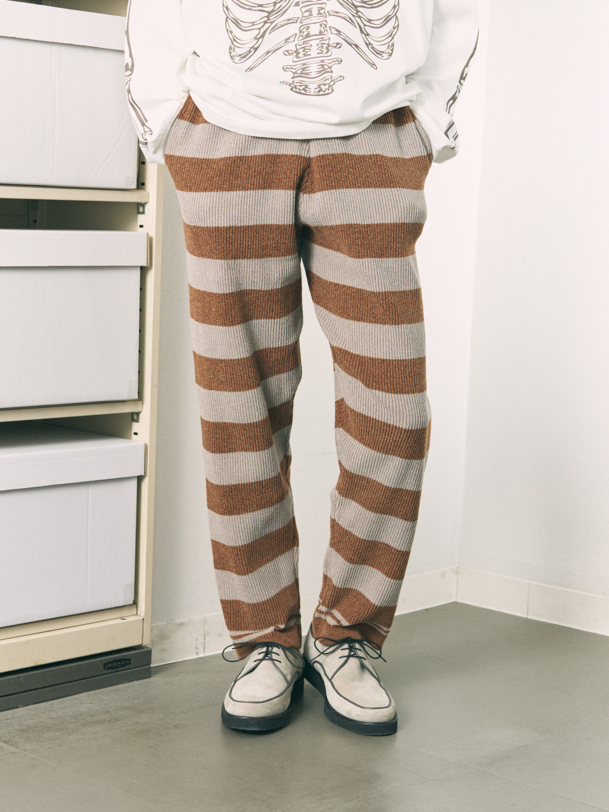 CORDY KNIT PANTS STRIPE GRAY × BROWN